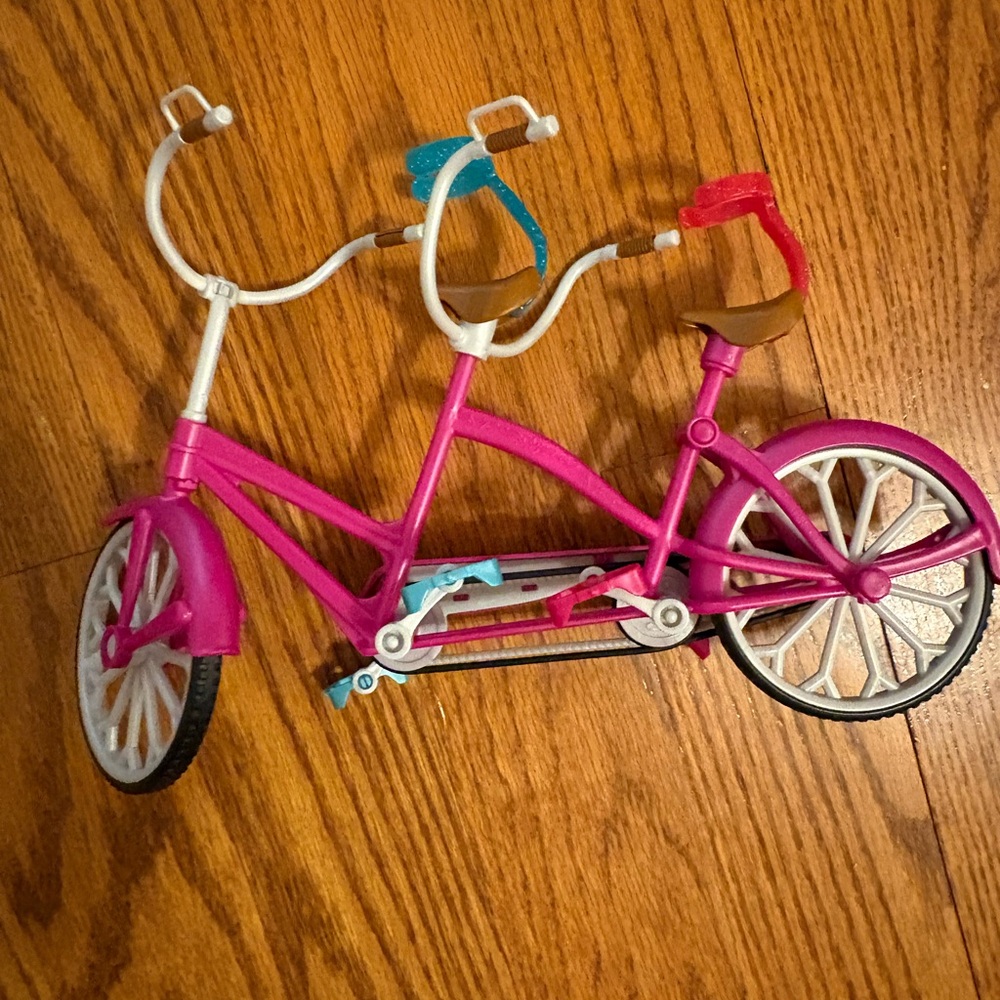 Disney Frozen Anna and Elsa Tandem Toy Bike. Excellent condition.